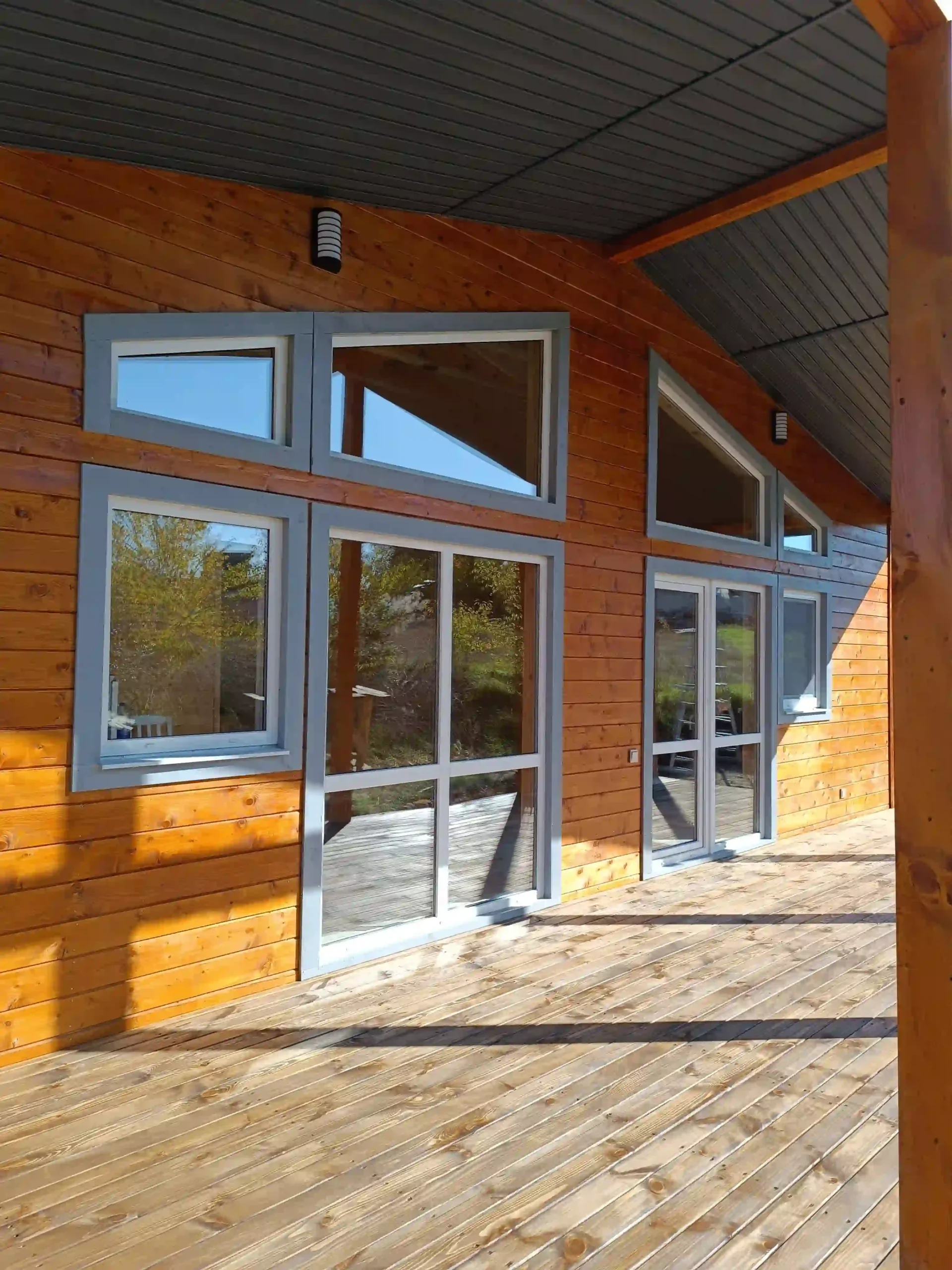 Каркасный дом жилой площадью 91,8 м2